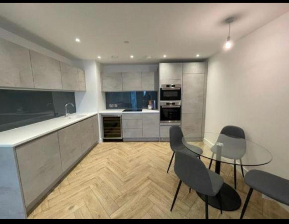 Brand New Luxury Manchester City Centre 2 Bed Apartment Skyline Views Exterior foto